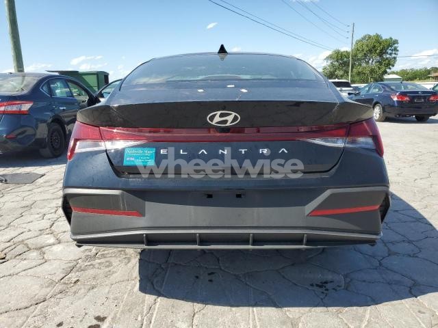 Photo 4 of 2024 HYUNDAI ELANTRA SEL (VIN KMHLM4DG9RU831966)