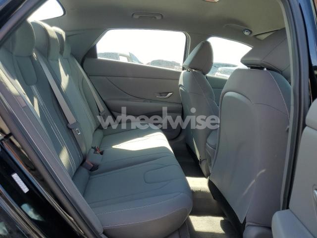 Photo 9 of 2024 HYUNDAI ELANTRA SEL (VIN KMHLM4DG9RU831966)