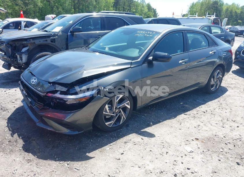 Photo 2 of 2025 Hyundai Elantra SEL SPORT (VIN KMHLM4DG9SU909488)