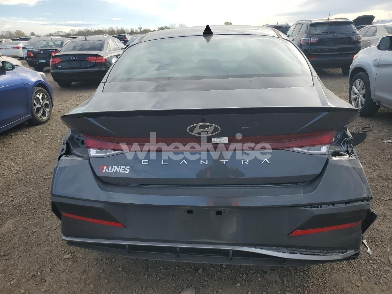 Photo 6 of 2025 HYUNDAI ELANTRA SEL SPORT (VIN KMHLM4DG9SU915758)