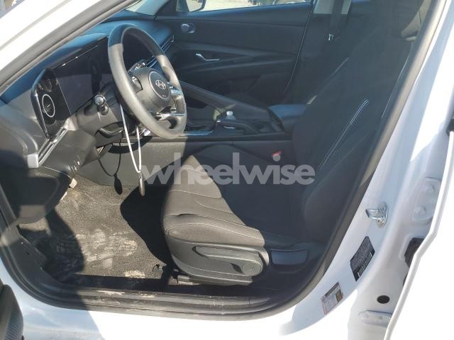 Photo 6 of 2024 HYUNDAI ELANTRA SEL (VIN KMHLM4DGXRU655851)