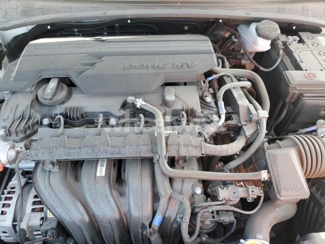 Photo 9 of 2024 HYUNDAI ELANTRA SEL (VIN KMHLM4DGXRU655851)