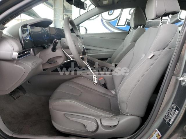 Photo 4 of 2024 HYUNDAI ELANTRA SEL (VIN KMHLM4DGXRU671340)
