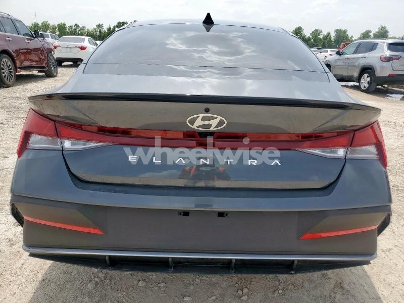 Photo 8 of 2025 HYUNDAI ELANTRA SEL SPORT (VIN KMHLM4DGXSU978111)
