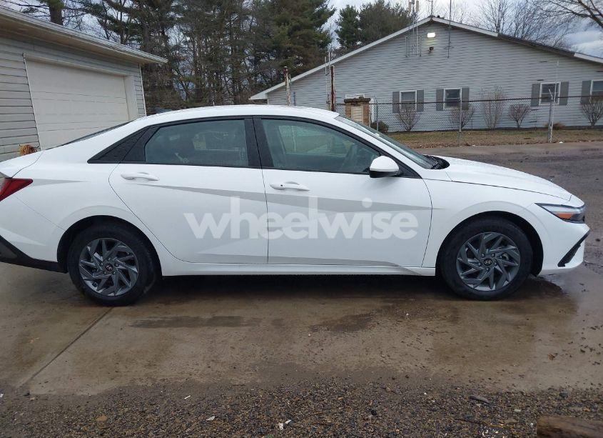 Photo 14 of 2024 Hyundai Elantra HYBRID BLUE (VIN KMHLM4DJ0RU103318)