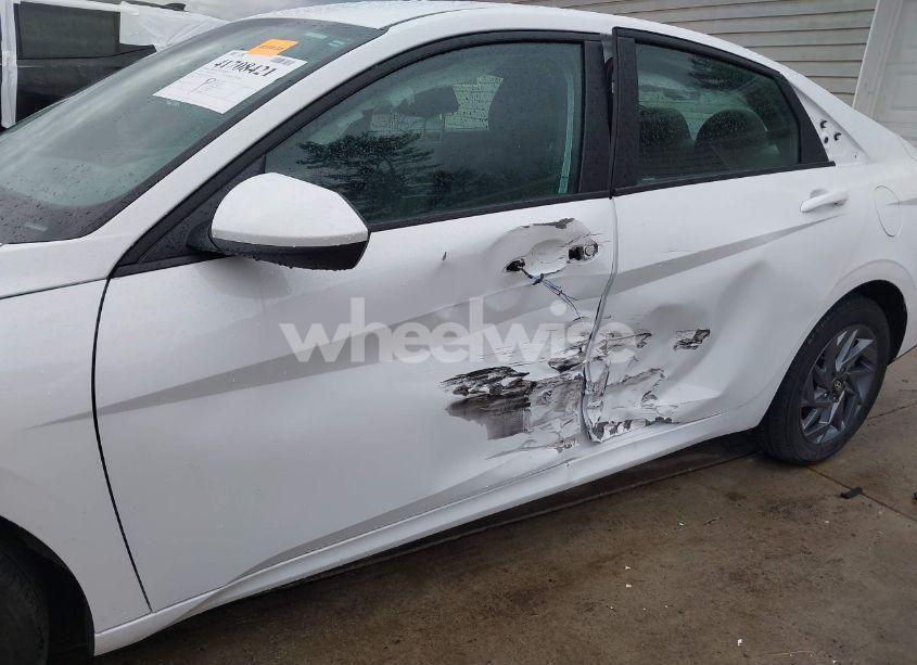 Photo 6 of 2024 Hyundai Elantra HYBRID BLUE (VIN KMHLM4DJ0RU103318)