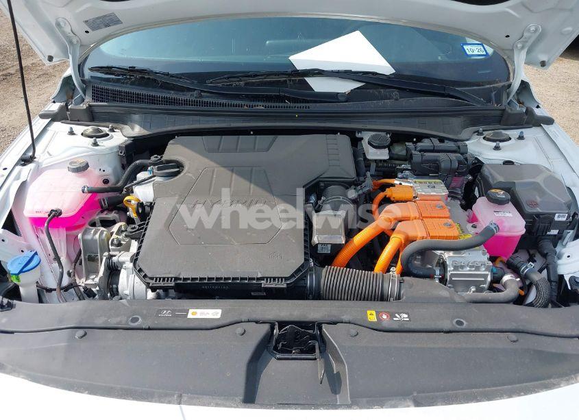 Photo 10 of 2025 Hyundai Elantra HYBRID BLUE (VIN KMHLM4DJ0SU124482)