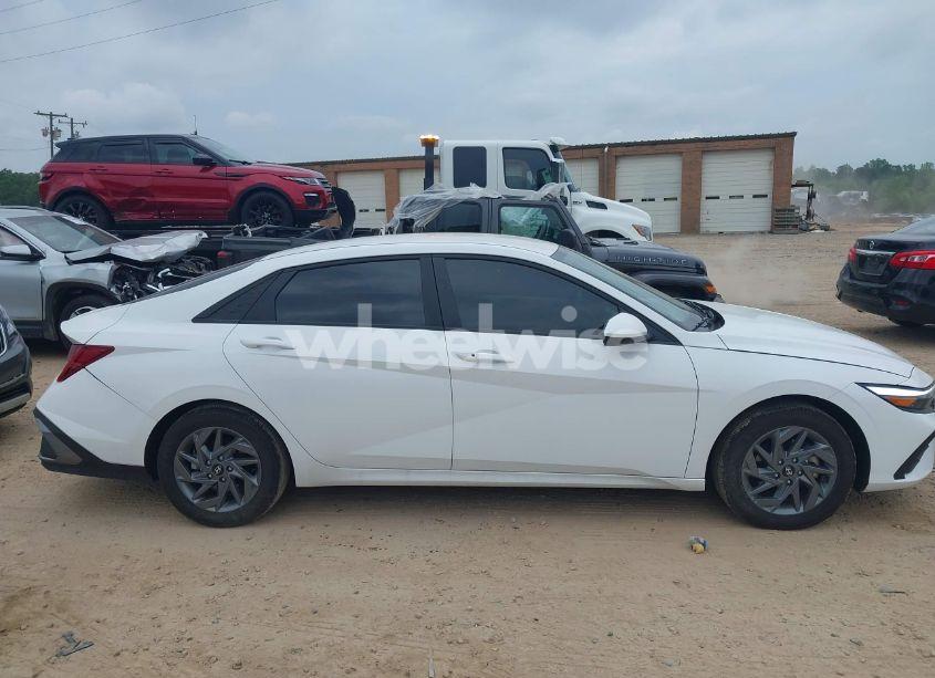 Photo 13 of 2024 Hyundai Elantra HYBRID BLUE (VIN KMHLM4DJ1RU104414)