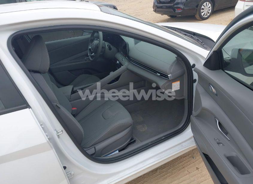 Photo 5 of 2024 Hyundai Elantra HYBRID BLUE (VIN KMHLM4DJ1RU104414)