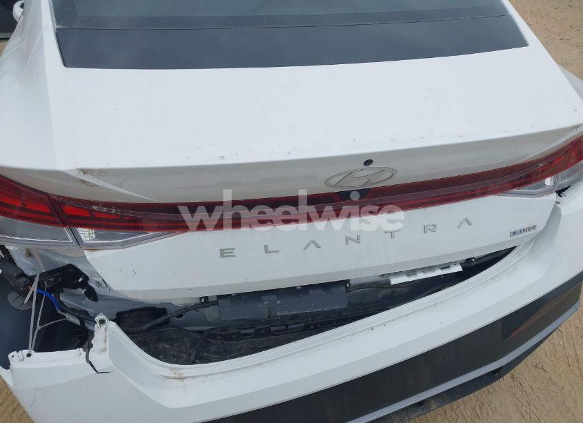 Photo 6 of 2024 Hyundai Elantra HYBRID BLUE (VIN KMHLM4DJ1RU104414)