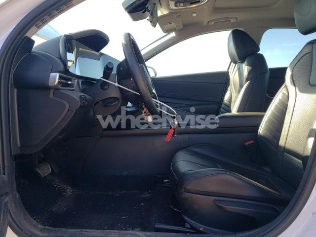 Photo 4 of 2023 HYUNDAI ELANTRA SEL (VIN KMHLN4AG0PU541422)