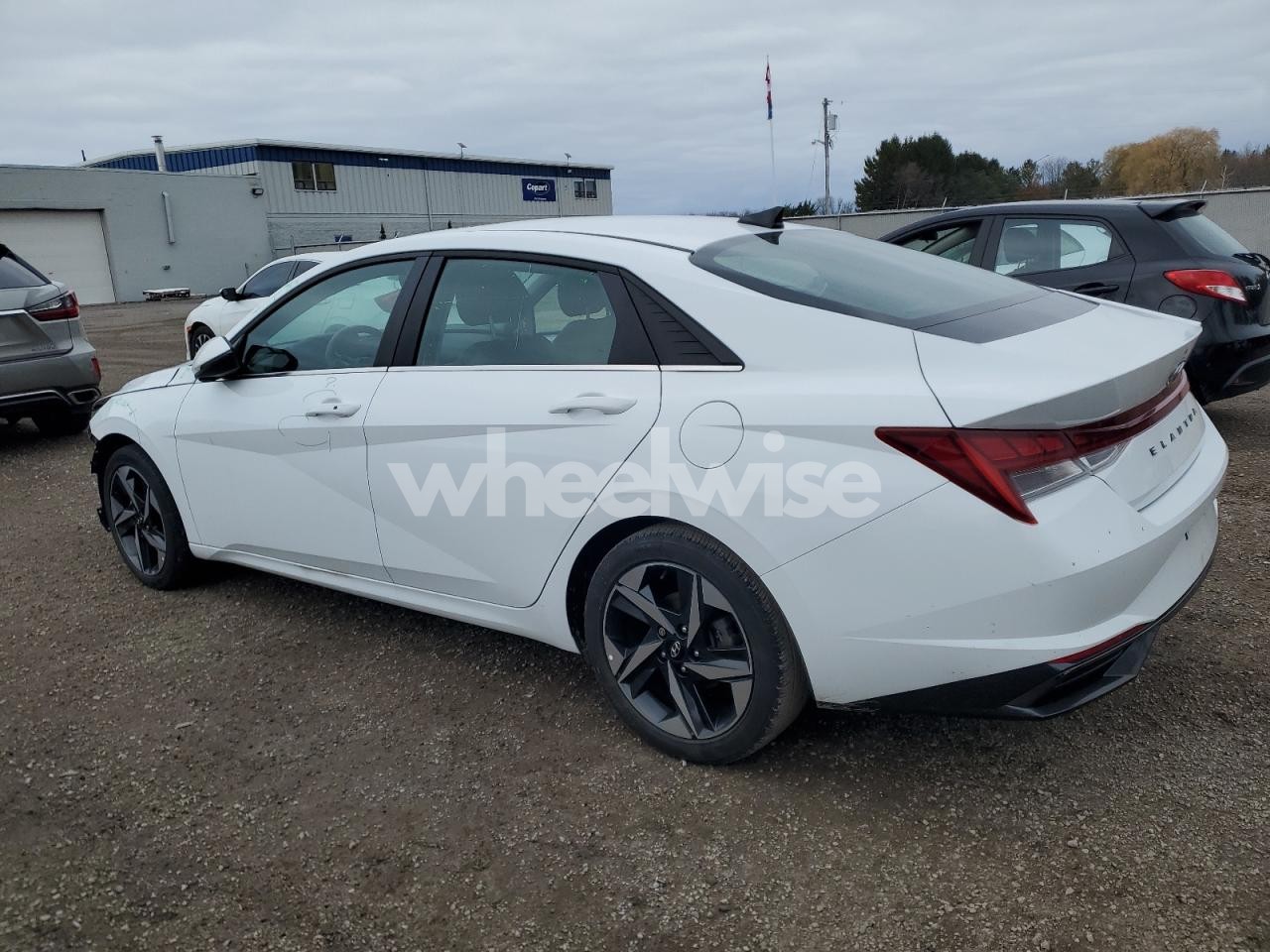 Photo 2 of 2023 HYUNDAI ELANTRA SEL (VIN KMHLN4AG6PU409331)