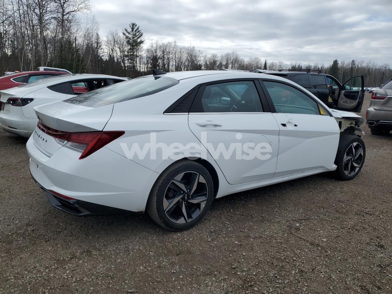 Photo 3 of 2023 HYUNDAI ELANTRA SEL (VIN KMHLN4AG6PU409331)