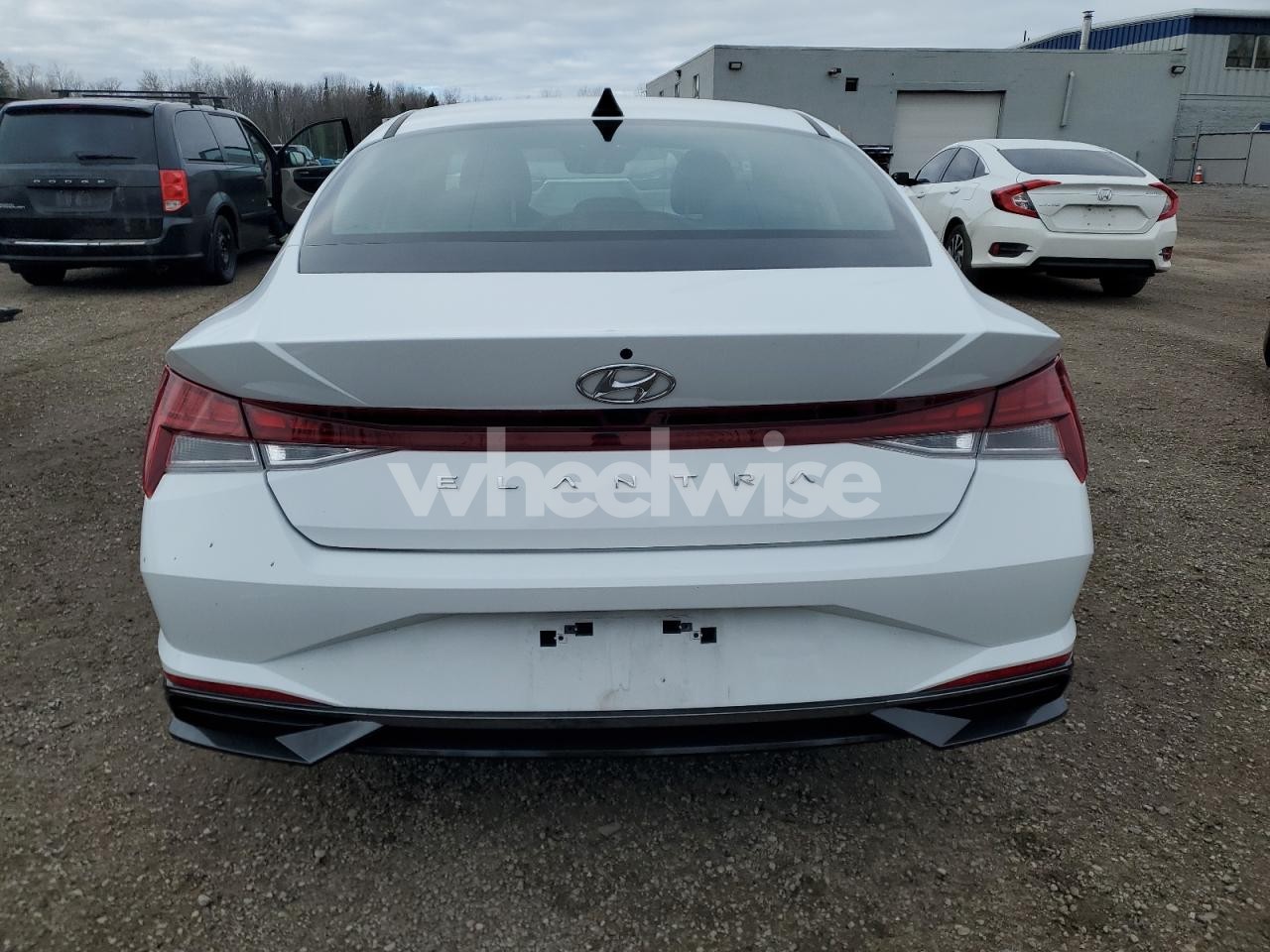 Photo 6 of 2023 HYUNDAI ELANTRA SEL (VIN KMHLN4AG6PU409331)