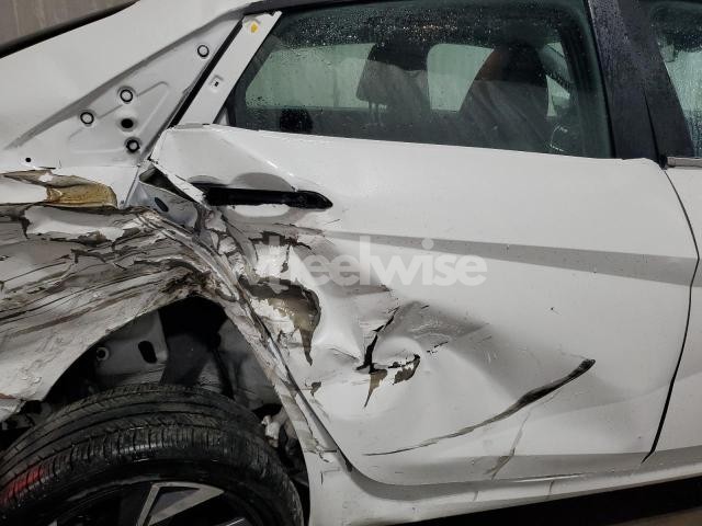 Photo 10 of 2025 HYUNDAI ELANTRA LIMITED (VIN KMHLN4DJ1SU165734)