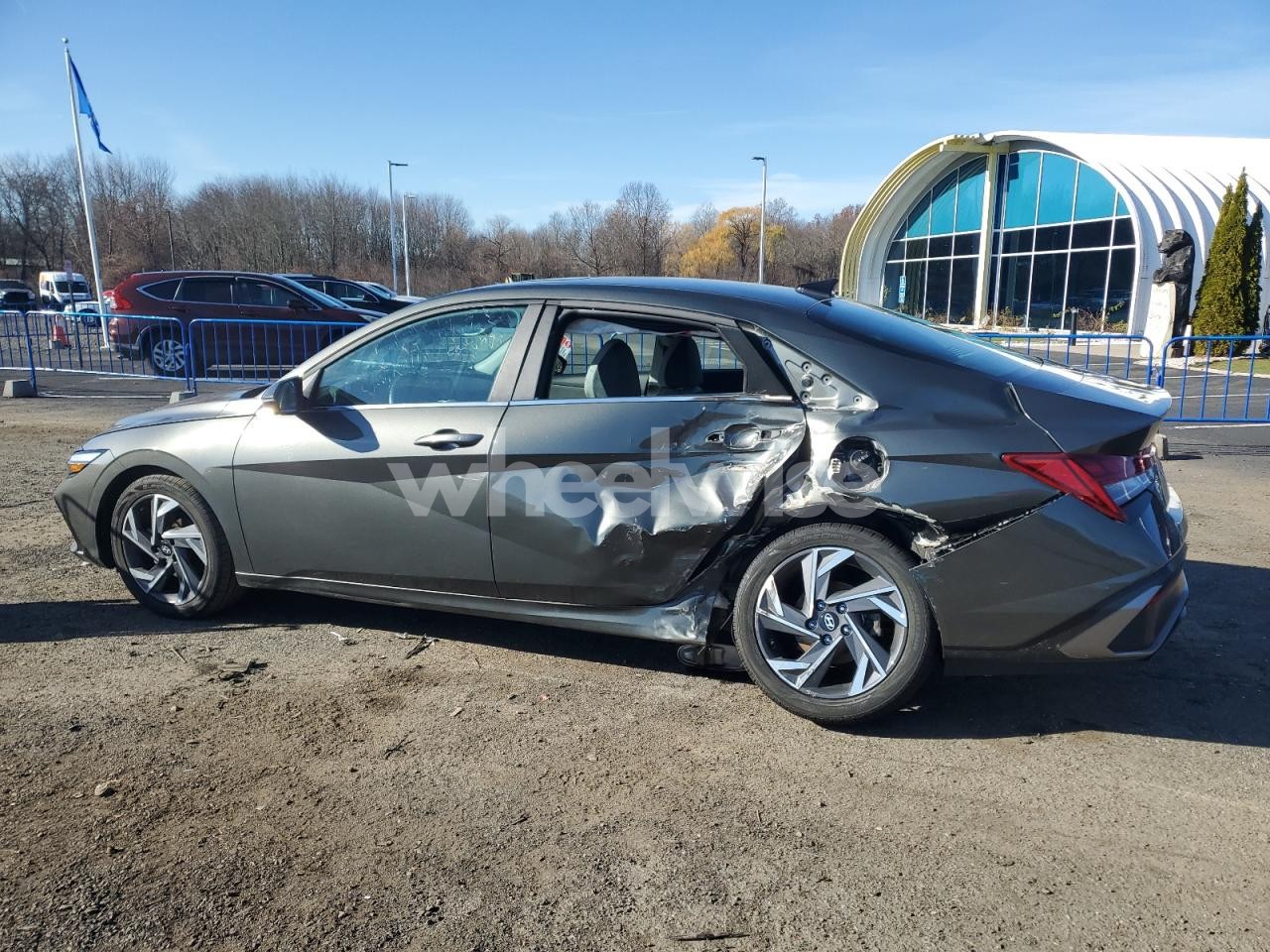 Photo 2 of 2025 HYUNDAI ELANTRA LIMITED (VIN KMHLN4DJ5SU121879)