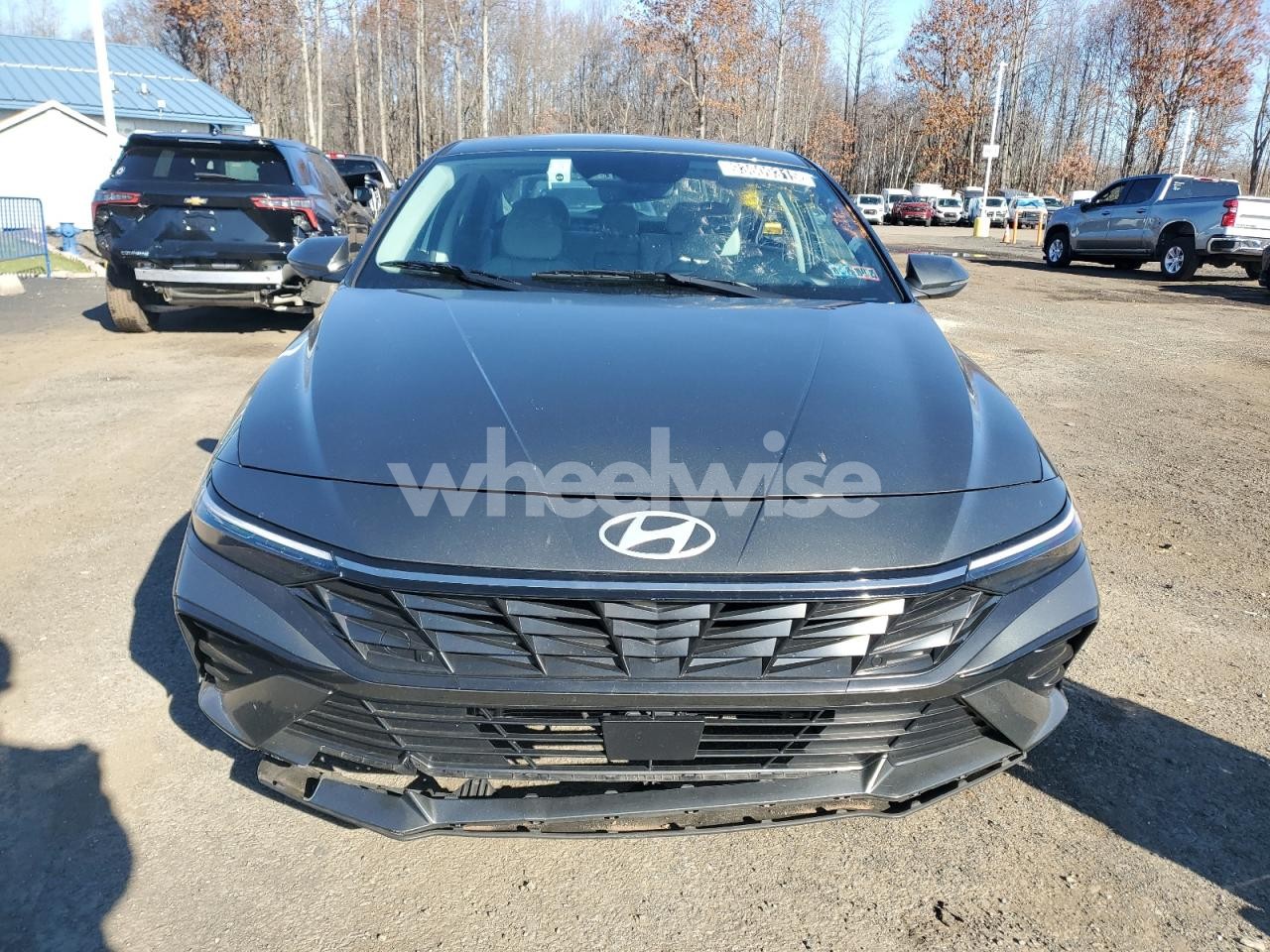 Photo 5 of 2025 HYUNDAI ELANTRA LIMITED (VIN KMHLN4DJ5SU121879)