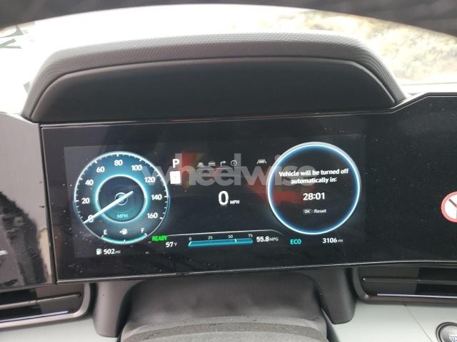 Photo 5 of 2025 HYUNDAI ELANTRA LIMITED (VIN KMHLN4DJ5SU172203)