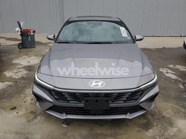 Photo 8 of 2025 HYUNDAI ELANTRA LIMITED (VIN KMHLN4DJ5SU172203)