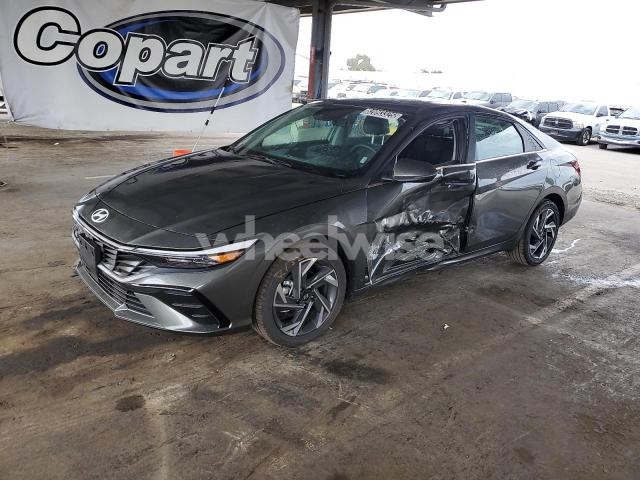 Photo 9 of 2025 HYUNDAI ELANTRA LIMITED (VIN KMHLN4DJ9SU167800)