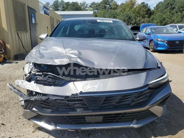 Photo 3 of 2025 HYUNDAI ELANTRA LIMITED (VIN KMHLN4DJXSU162668)