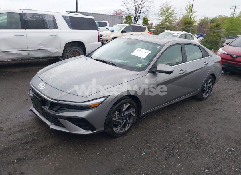 Photo 2 of 2024 Hyundai Elantra LIMITED (VIN KMHLP4DG0RU782454)