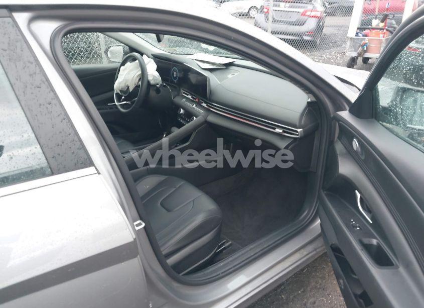 Photo 5 of 2024 Hyundai Elantra LIMITED (VIN KMHLP4DG0RU782454)