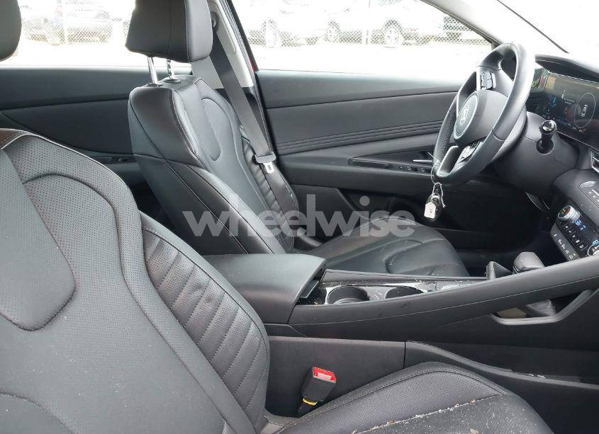 Photo 5 of 2024 Hyundai Elantra LIMITED (VIN KMHLP4DG1RU734347)