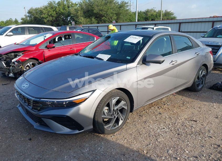 Photo 2 of 2024 Hyundai Elantra LIMITED (VIN KMHLP4DG1RU744599)