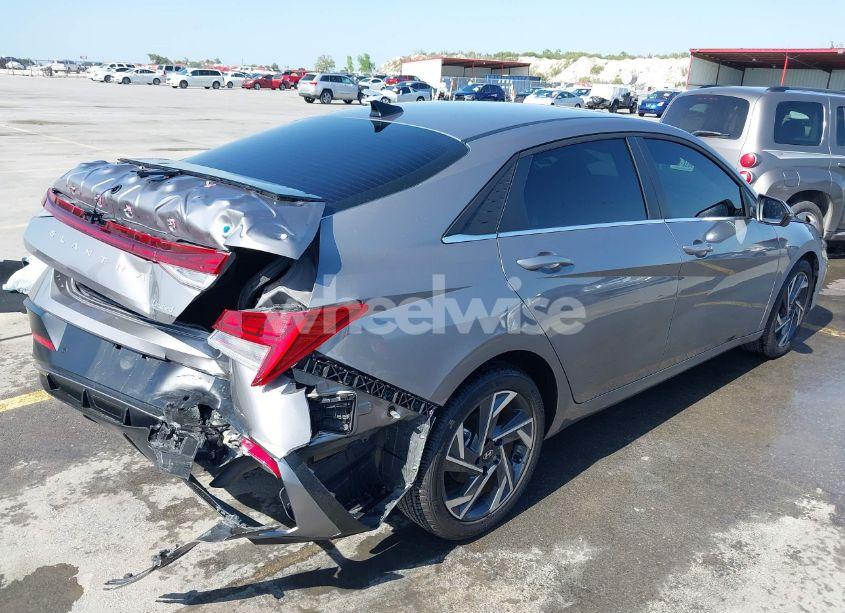 Photo 4 of 2024 Hyundai Elantra LIMITED (VIN KMHLP4DG1RU819415)