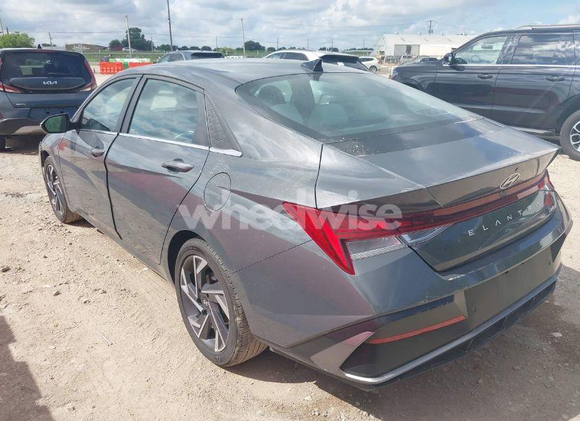 Photo 3 of 2024 Hyundai Elantra LIMITED (VIN KMHLP4DG2RU828365)
