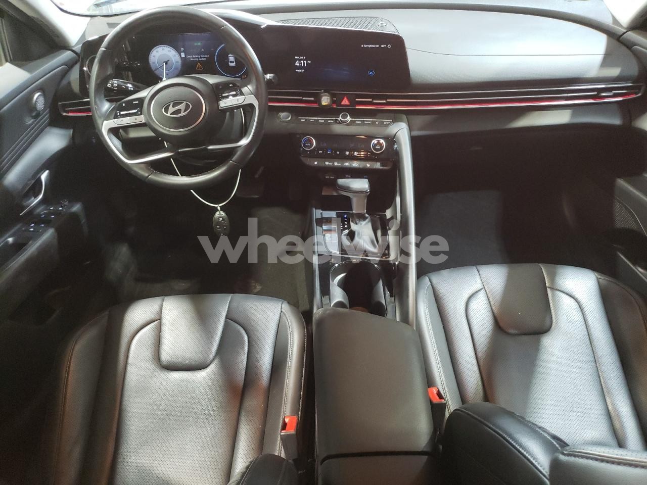 Photo 8 of 2024 HYUNDAI ELANTRA LIMITED (VIN KMHLP4DG3RU681246)