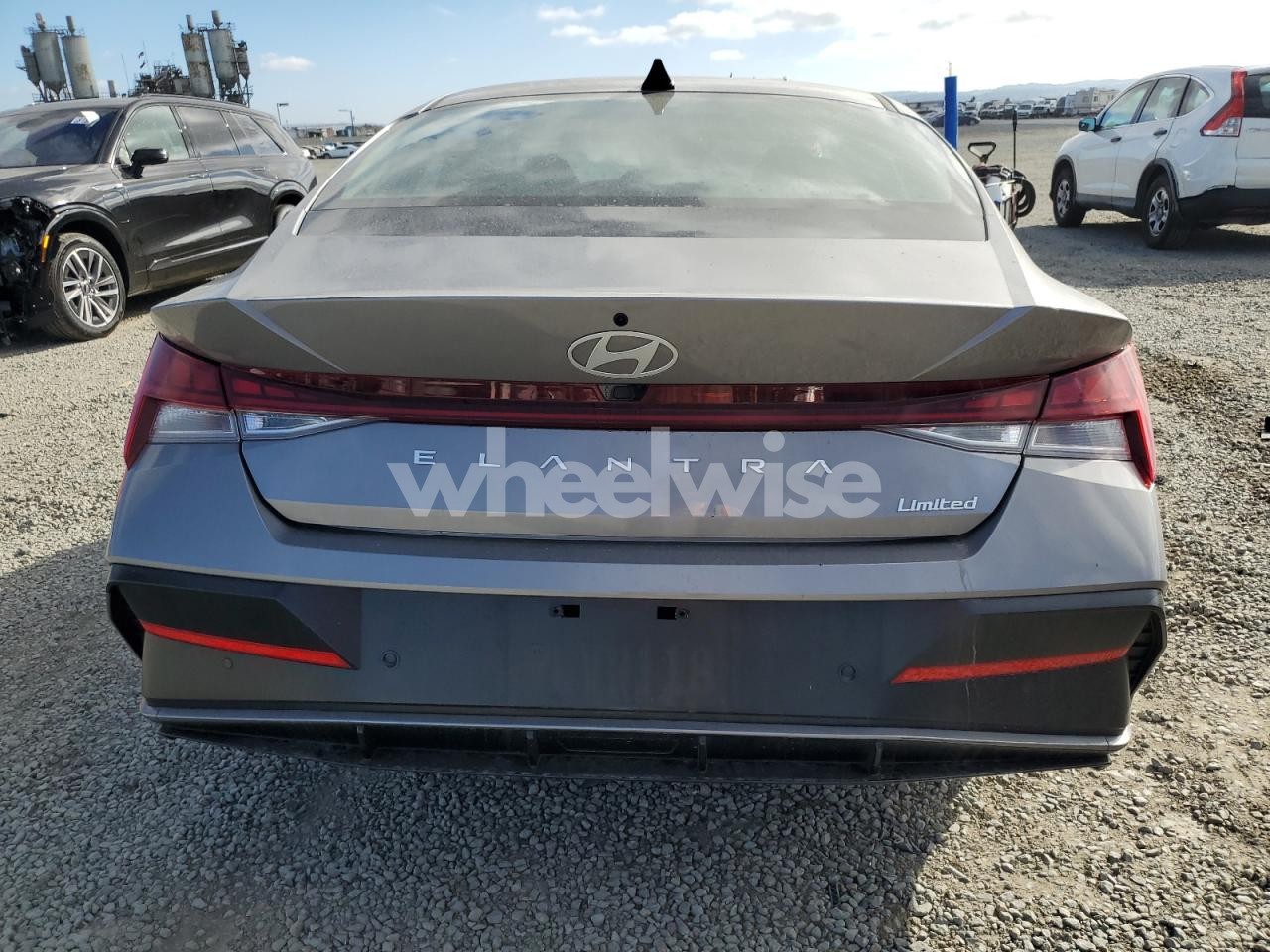 Photo 6 of 2024 HYUNDAI ELANTRA LIMITED (VIN KMHLP4DG3RU724158)