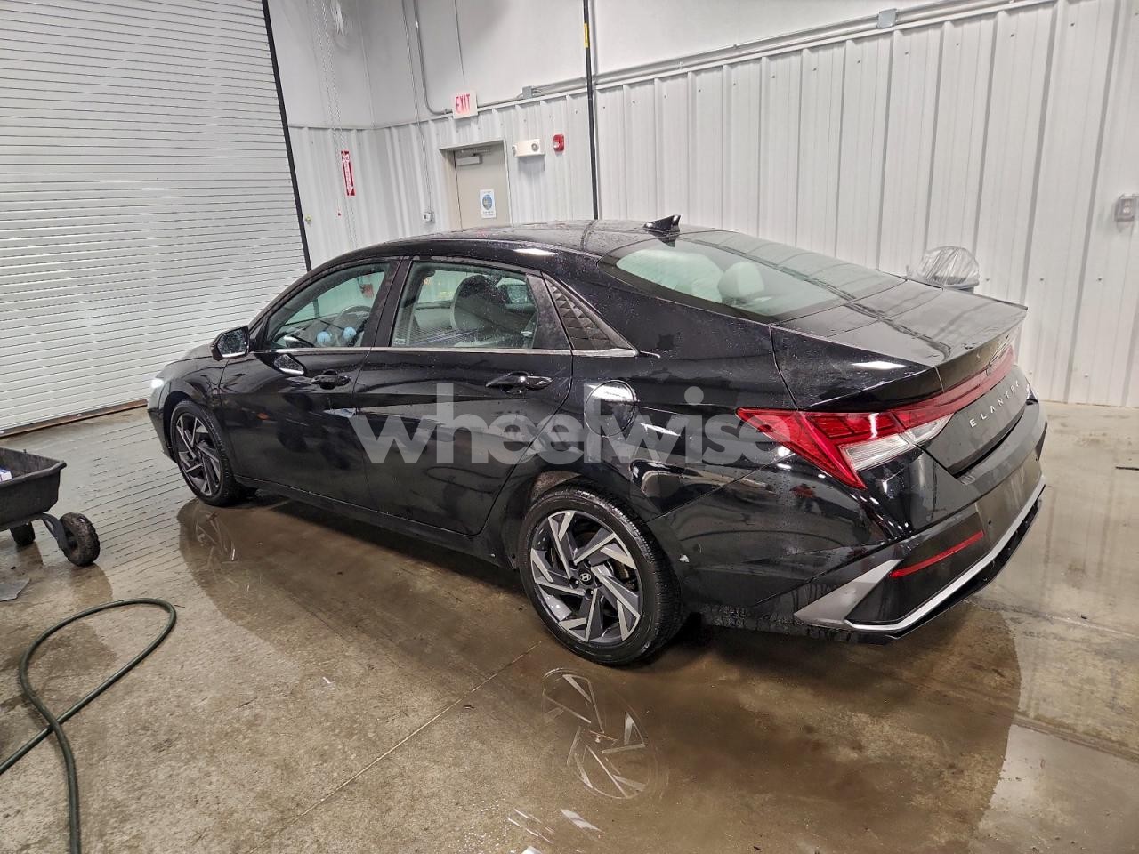 Photo 2 of 2024 HYUNDAI ELANTRA LIMITED (VIN KMHLP4DG3RU800011)