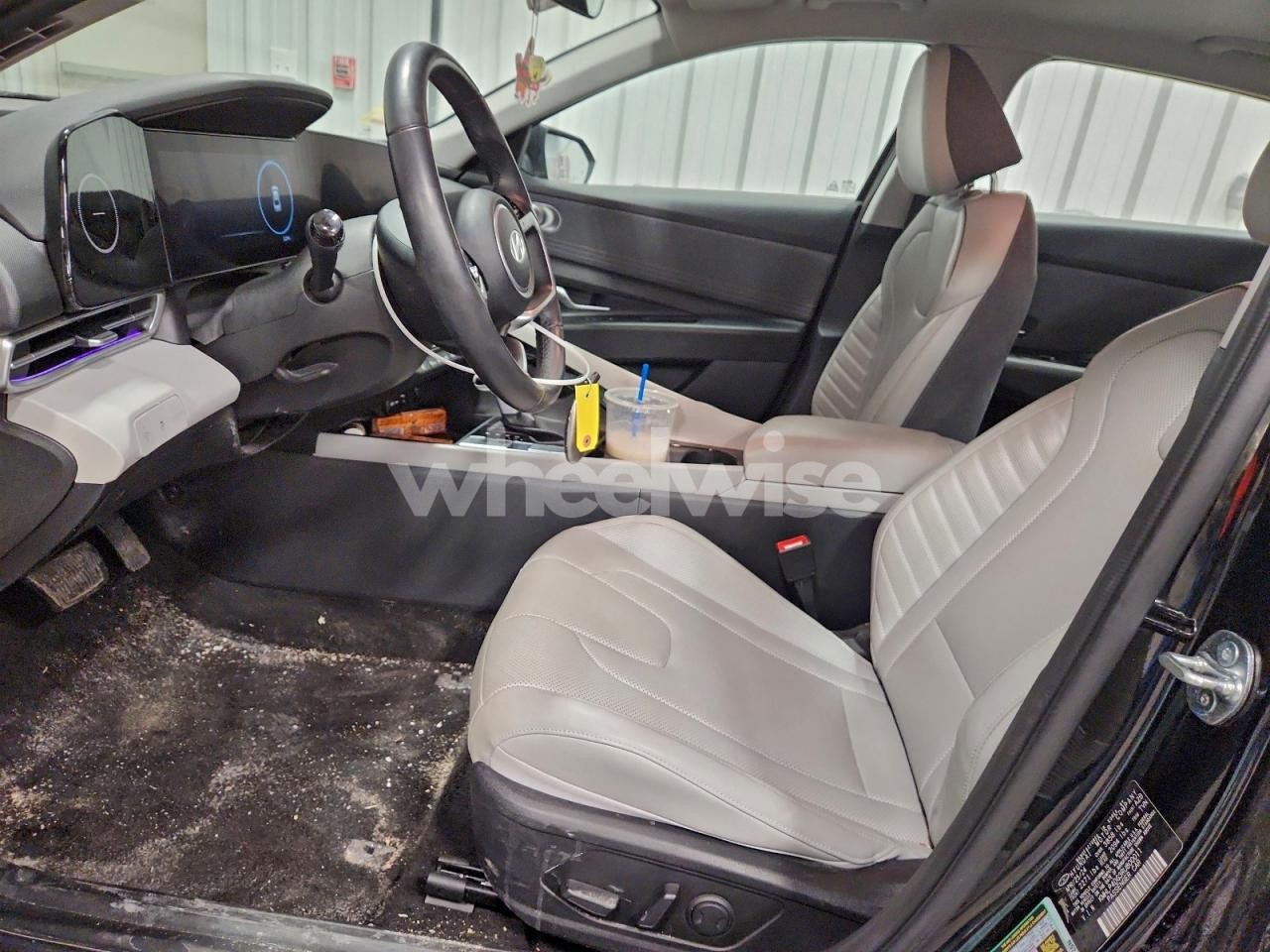 Photo 7 of 2024 HYUNDAI ELANTRA LIMITED (VIN KMHLP4DG3RU800011)