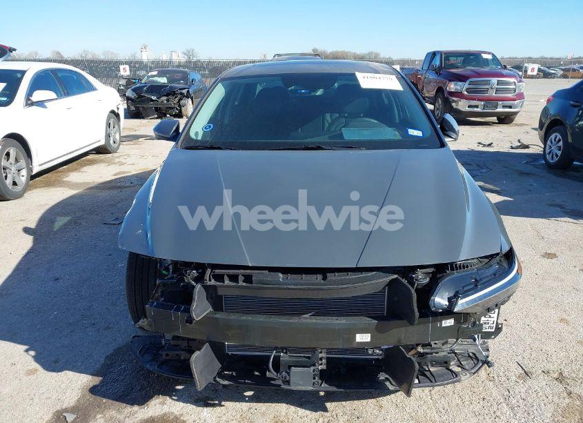 Photo 12 of 2024 Hyundai Elantra LIMITED (VIN KMHLP4DG3RU832182)