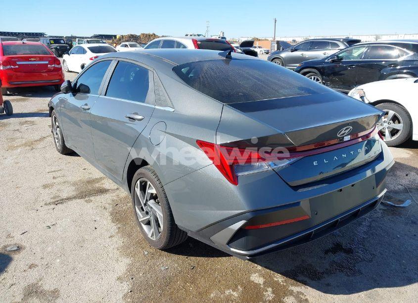 Photo 3 of 2024 Hyundai Elantra LIMITED (VIN KMHLP4DG3RU832182)