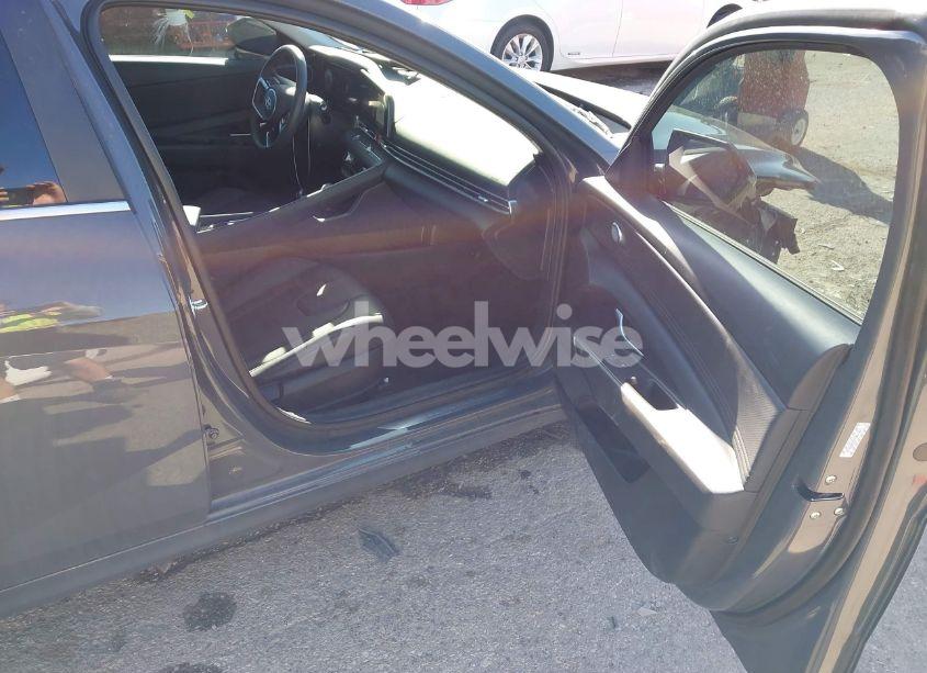 Photo 5 of 2024 Hyundai Elantra LIMITED (VIN KMHLP4DG3RU832182)