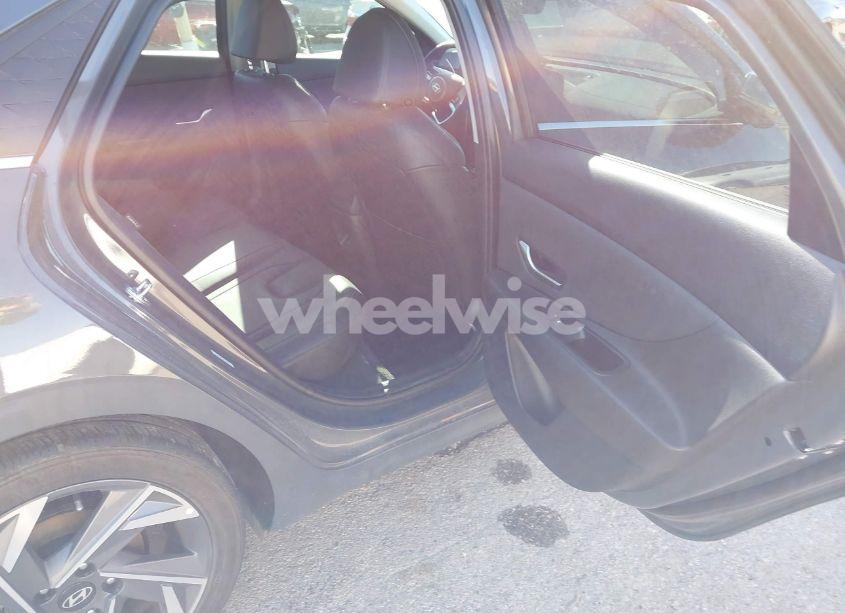 Photo 8 of 2024 Hyundai Elantra LIMITED (VIN KMHLP4DG3RU832182)