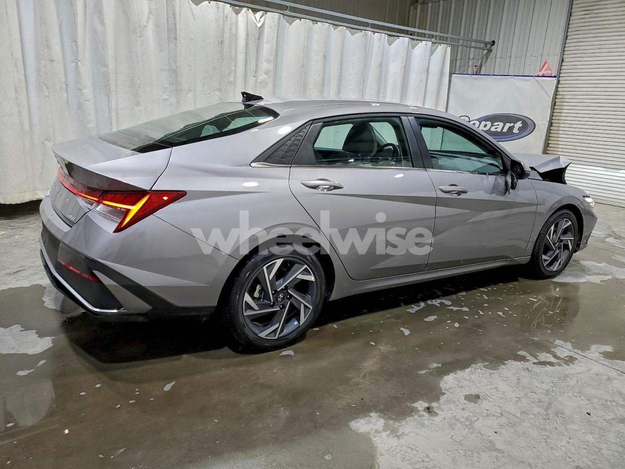 Photo 3 of 2025 HYUNDAI ELANTRA LIMITED (VIN KMHLP4DG4SU031914)