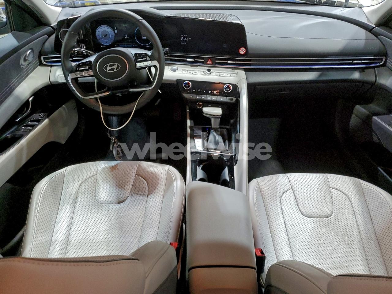 Photo 8 of 2025 HYUNDAI ELANTRA LIMITED (VIN KMHLP4DG4SU031914)