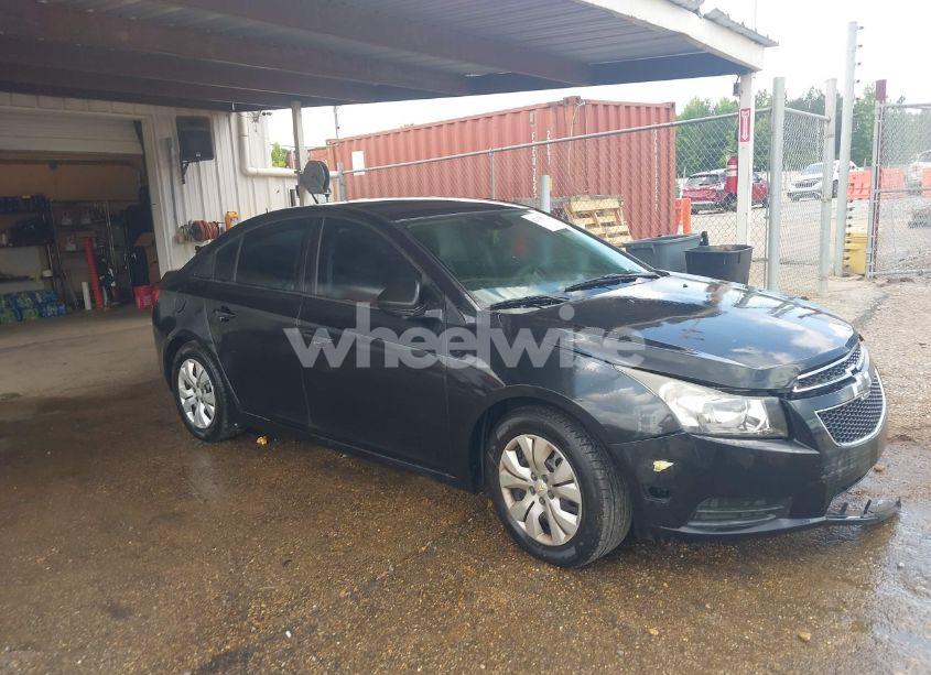 2014 Chevrolet Cruze LS AUTO (VIN KMHLP4DG5RU******) main photo