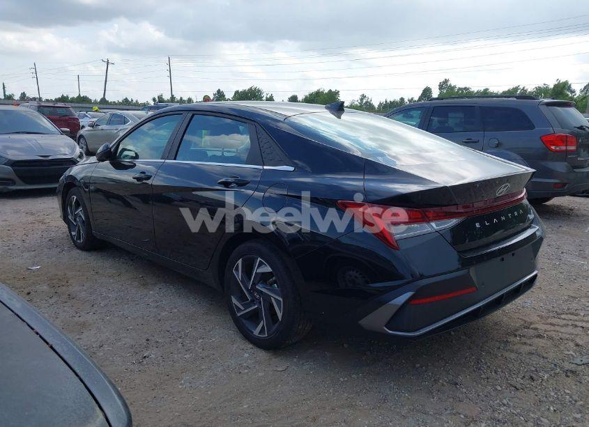 Photo 3 of 2024 Hyundai Elantra LIMITED (VIN KMHLP4DG5RU769067)