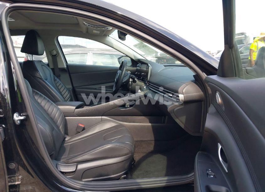 Photo 5 of 2024 Hyundai Elantra LIMITED (VIN KMHLP4DG5RU769067)