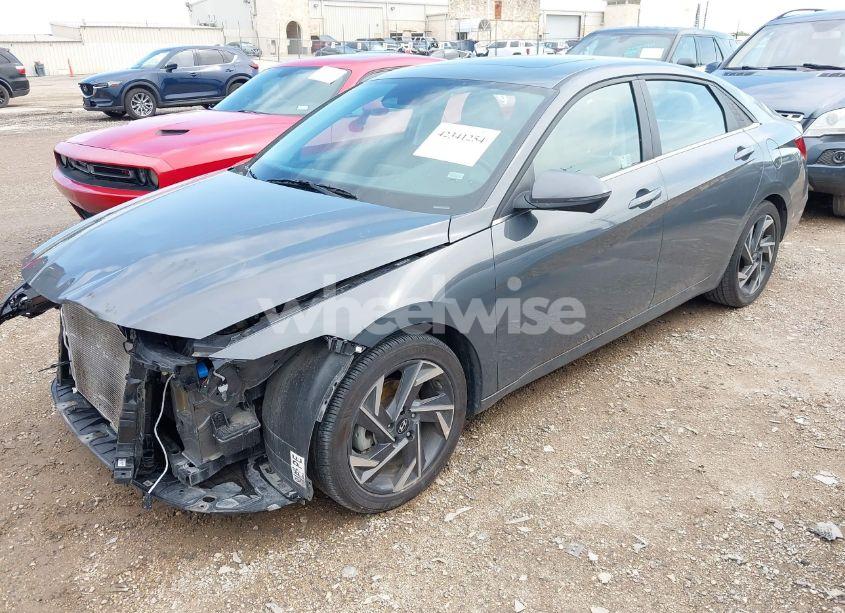 Photo 2 of 2024 Hyundai Elantra LIMITED (VIN KMHLP4DG9RU757486)