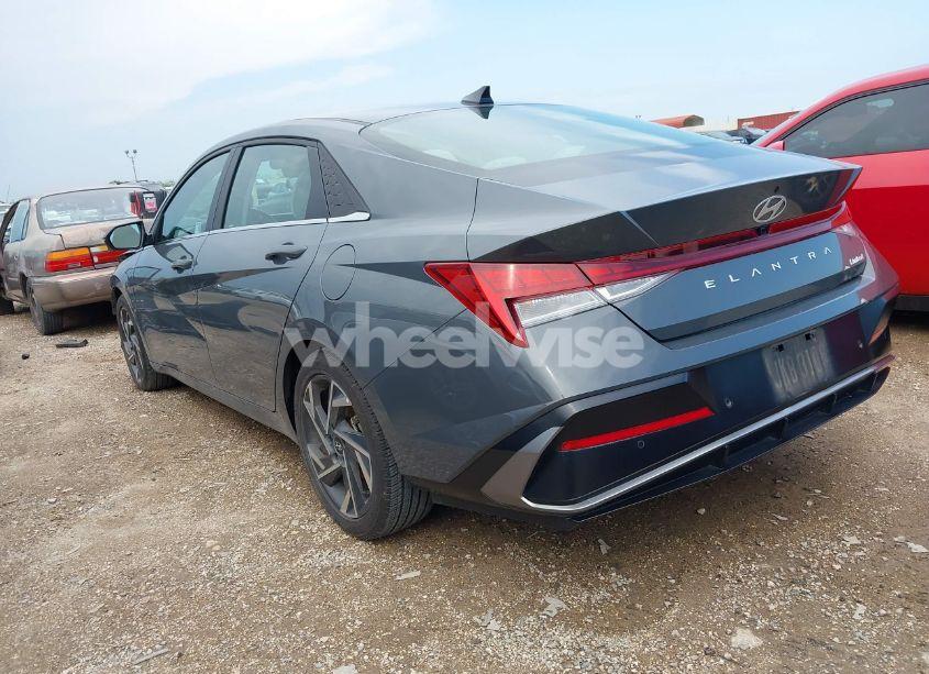 Photo 3 of 2024 Hyundai Elantra LIMITED (VIN KMHLP4DG9RU757486)