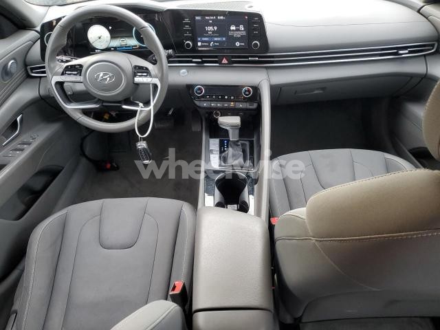 Photo 9 of 2021 HYUNDAI ELANTRA SEL (VIN KMHLS4AG4MU206796)