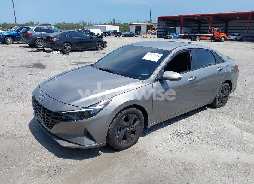 Photo 2 of 2021 Hyundai Elantra SEL (VIN KMHLS4AG5MU065575)