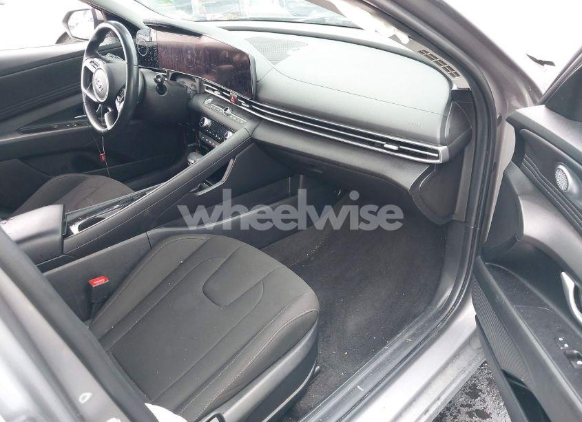 Photo 5 of 2023 Hyundai Elantra SEL (VIN KMHLS4AG6PU428910)