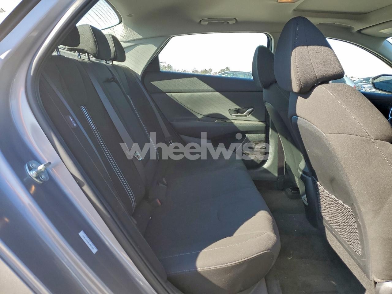 Photo 10 of 2025 HYUNDAI ELANTRA SEL (VIN KMHLS4DG0SU981704)